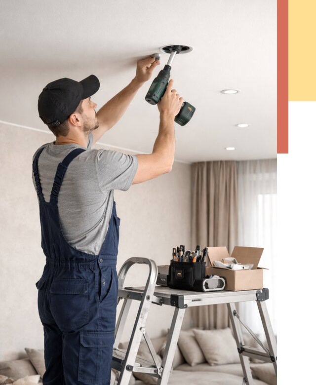 Установка и монтаж точечных светильников в натяжной потолок в Новокубанске от 1872 руб. | ОТДЕЛОЧНИК-Нкб